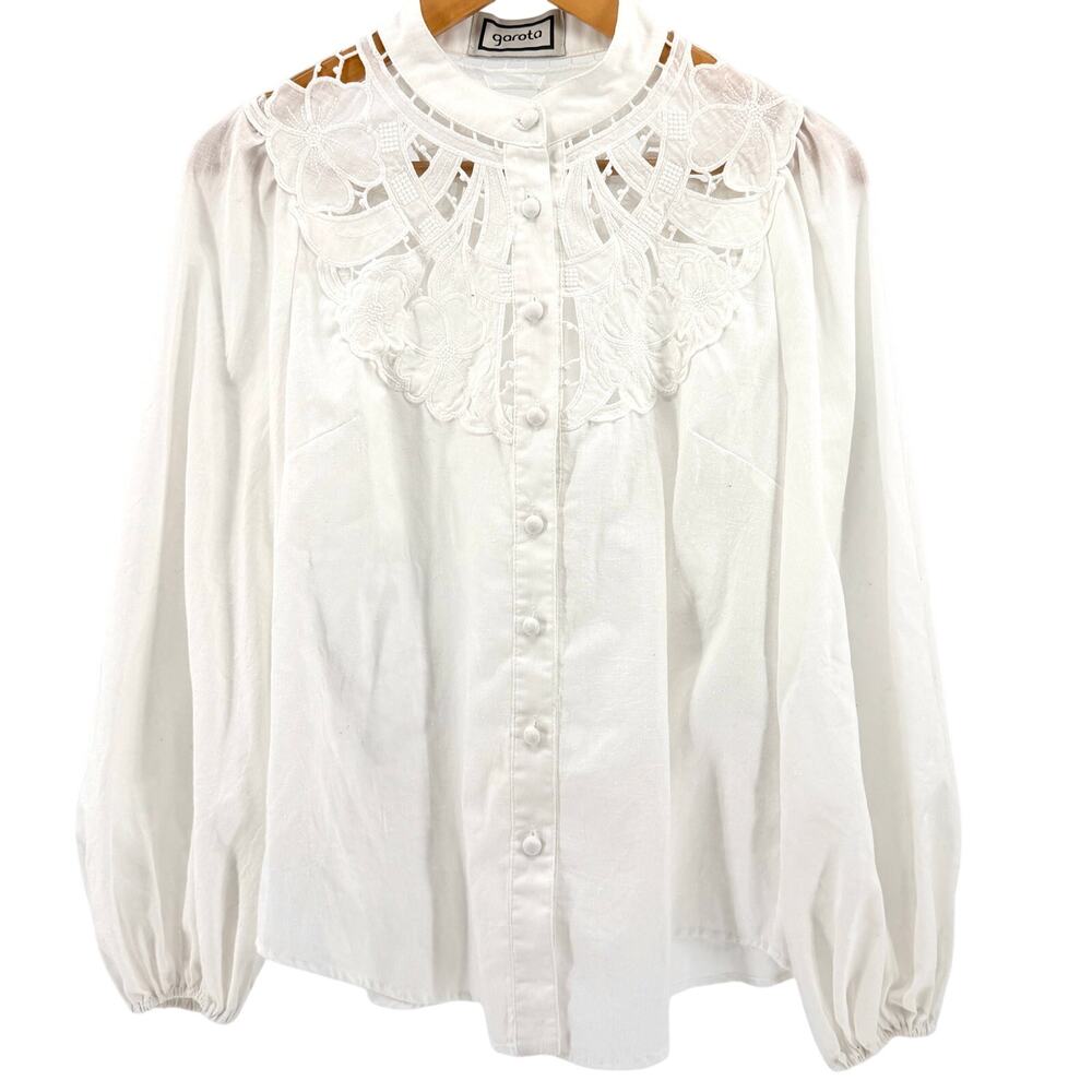 Garota White Floral Eyelet Embroidery Button Up Cotton Blouse